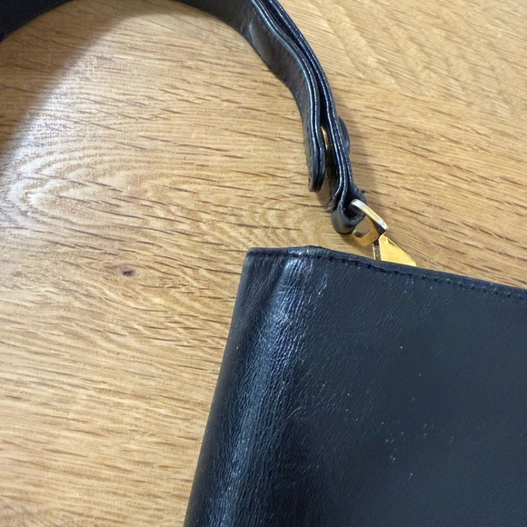 Vintage Fendi Baguette - Picture 11 of 13